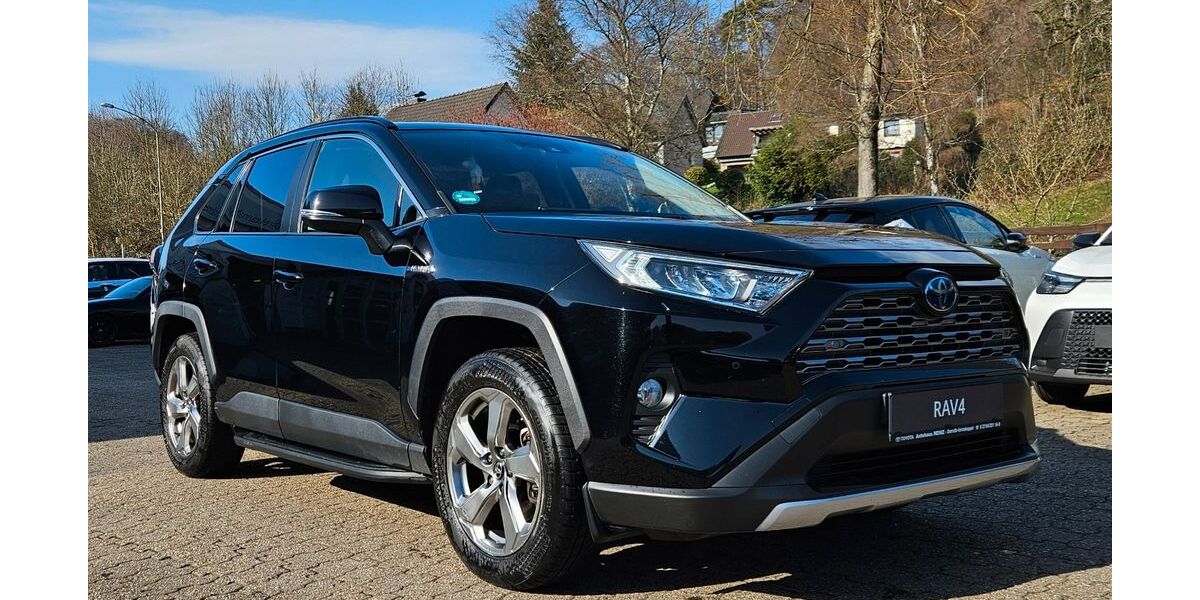 Toyota RAV 4 93.000 km 24.900 &euro; Overath 51491