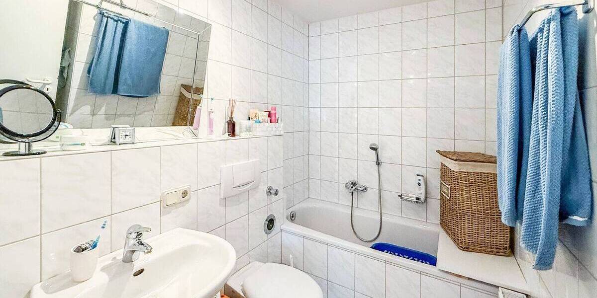 Etagenwohnung Overath Immekeppel - 2 Zimmer, 77 m&sup2;, 195.000&euro; | Angebot:26334872