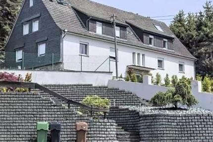 Wohnung Gummersbach Berstig Süd - 3 Zimmer, 90 m&sup2;, 680&euro; | Angebot:26650118