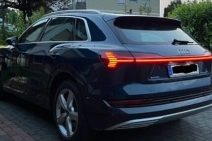 Audi e-tron 102.700 km 26.100 &euro; Schalksmühle 58579