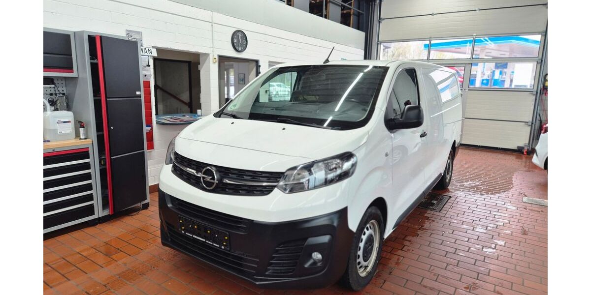 Opel Vivaro 126.000 km 9.900 &euro; Waldbröl 51545