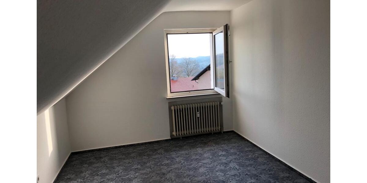 Dachgeschoßwohnung Morsbach - 2 Zimmer, 48 m&sup2;, 290&euro; | Angebot:25632967
