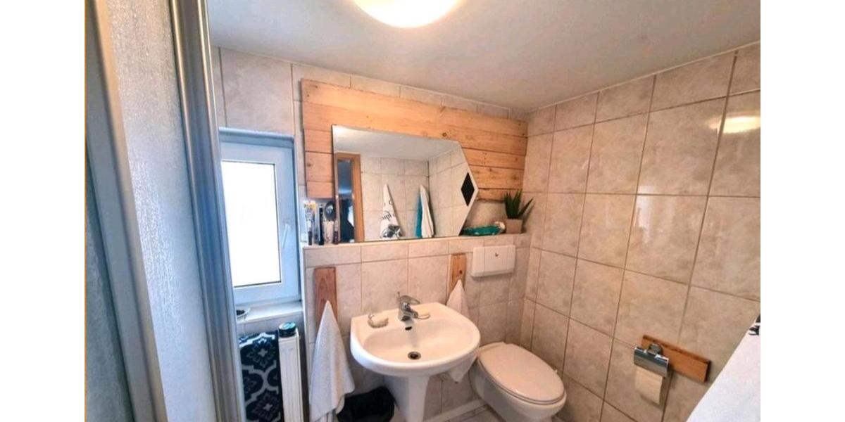 Reihenhaus Wiehl - 6 Zimmer, 150 m&sup2;, 140.000&euro; | Angebot:26889272