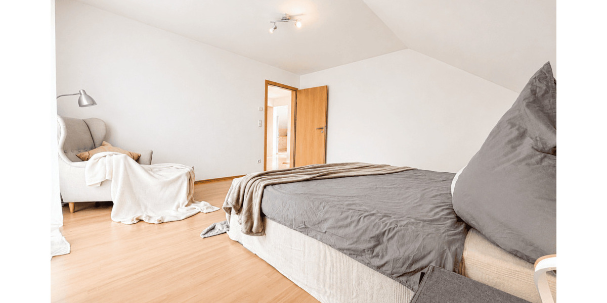 Mehrfamilienhaus, Wohnhaus Eitorf - 7 Zimmer, 270 m&sup2;, 549.000&euro; | Angebot:26874960