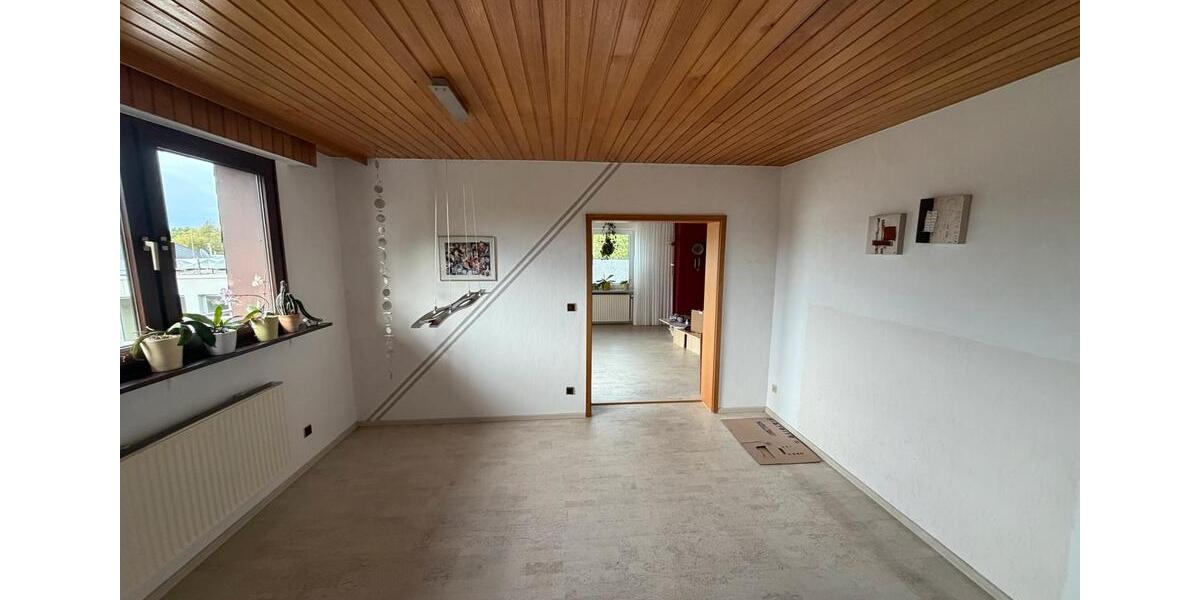 Etagenwohnung Waldbröl - 5 Zimmer, 112 m&sup2;, 990&euro; | Angebot:27549528