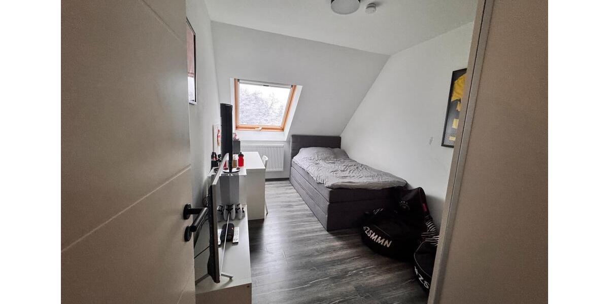 Reihenhaus Lüdenscheid Staberg - 5 Zimmer, 130 m&sup2;, 1.800&euro; | Angebot:25563053