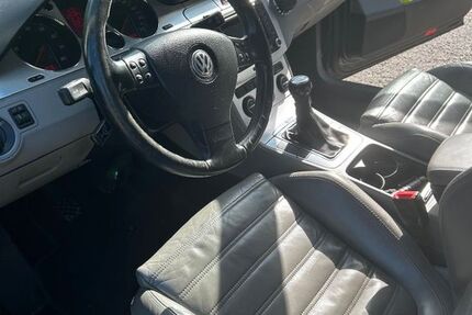 VW Passat Variant 248.000 km 2.200 &euro; Bergneustadt 51702