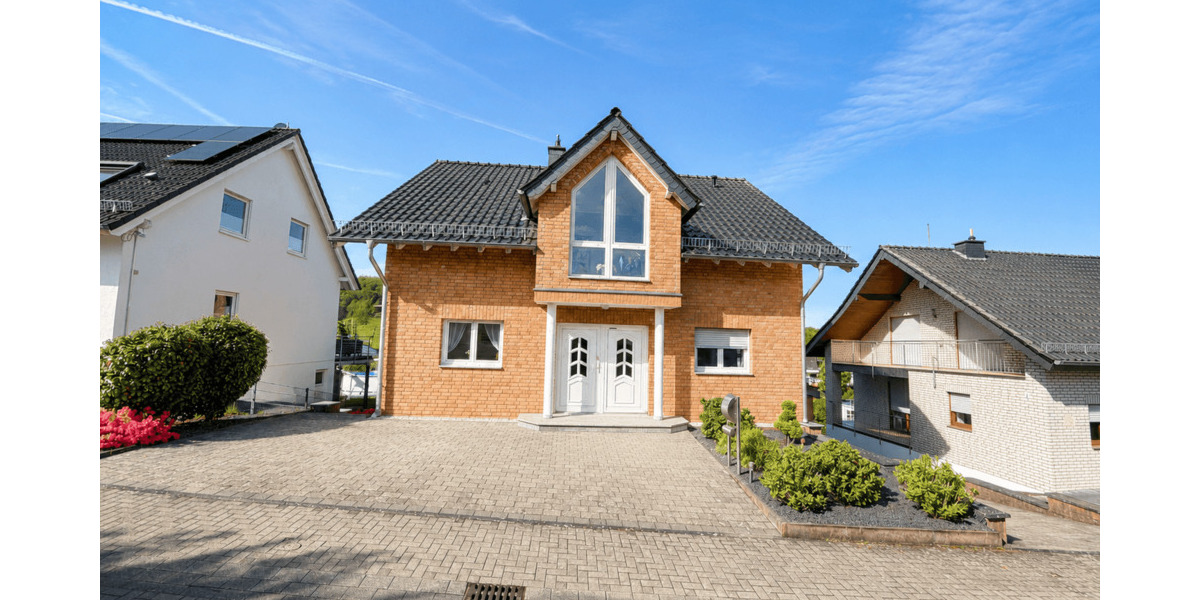 Mehrfamilienhaus, Wohnhaus Eitorf - 7 Zimmer, 270 m&sup2;, 549.000&euro; | Angebot:26874960