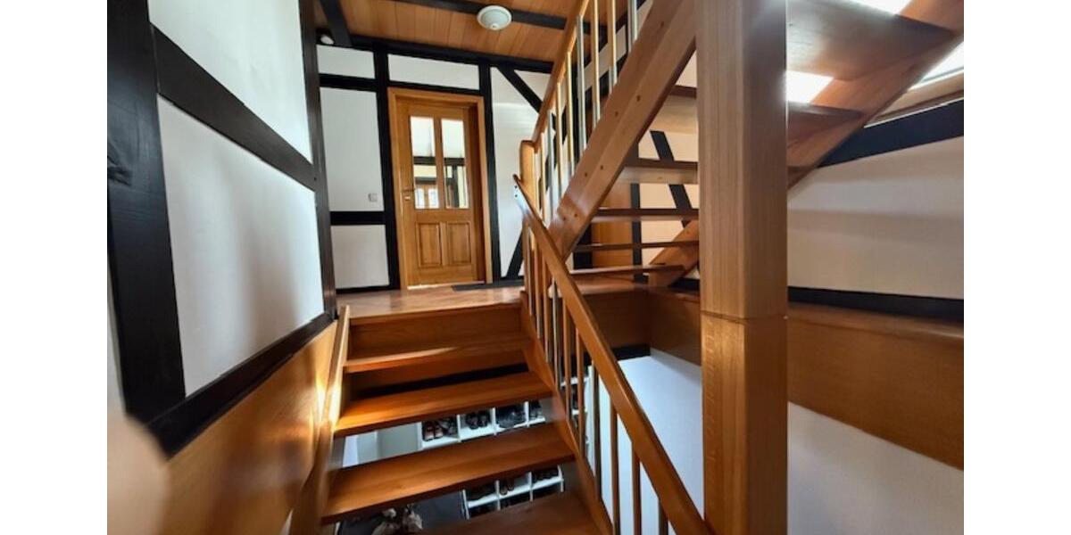 Einfamilienhaus Wissen - 10 Zimmer, 289 m&sup2;, 599.000&euro; | Angebot:25712086