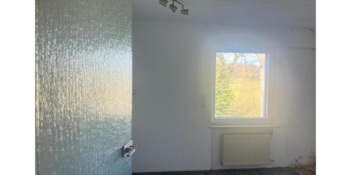 Etagenwohnung Windeck - 5 Zimmer, 125 m&sup2;, 1.000&euro; | Angebot:26051271