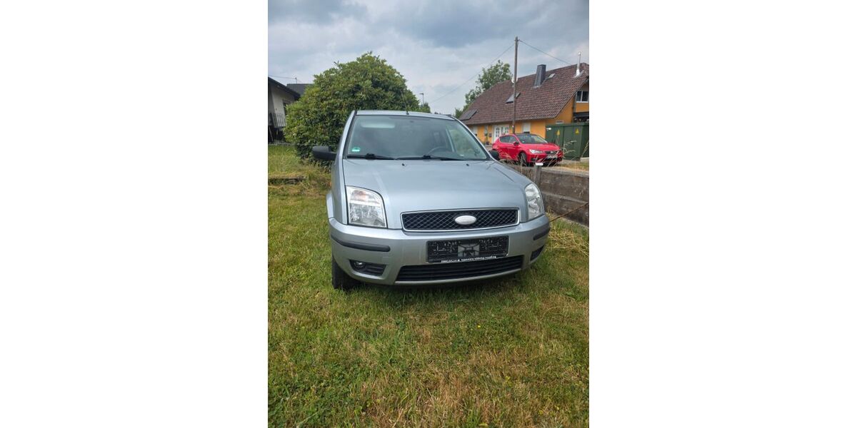 Ford Fusion 271.913 km 600 &euro; Windeck 51570