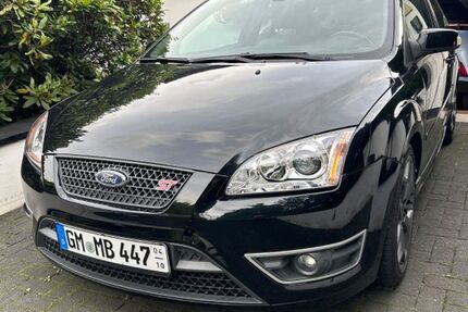 Ford Focus 65.000 km 11.490 &euro; Reichshof 51580