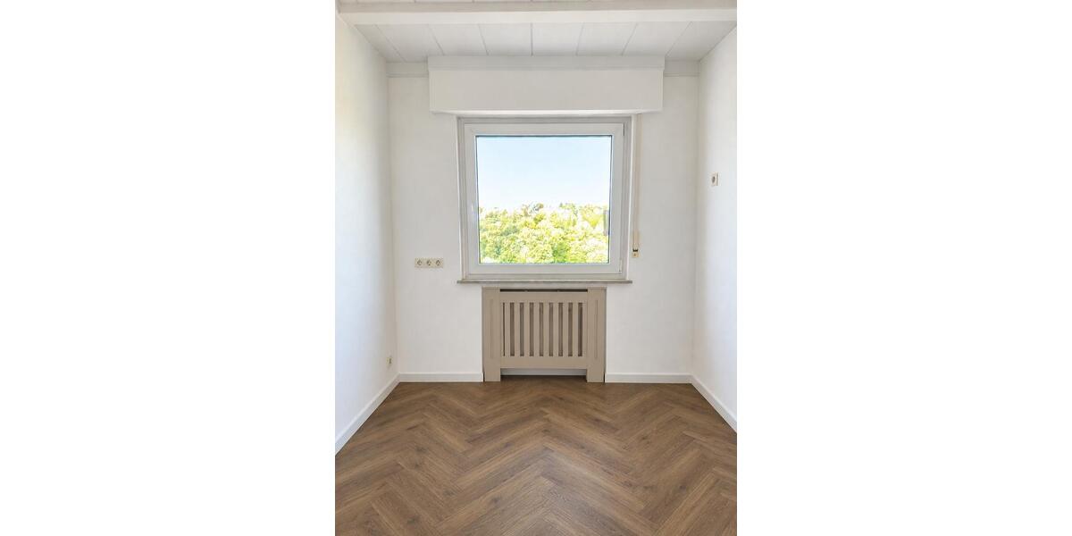 Dachgeschoßwohnung Lüdenscheid Othlinghausen - 2 Zimmer, 76 m&sup2;, 1.250&euro; | Angebot:27586202