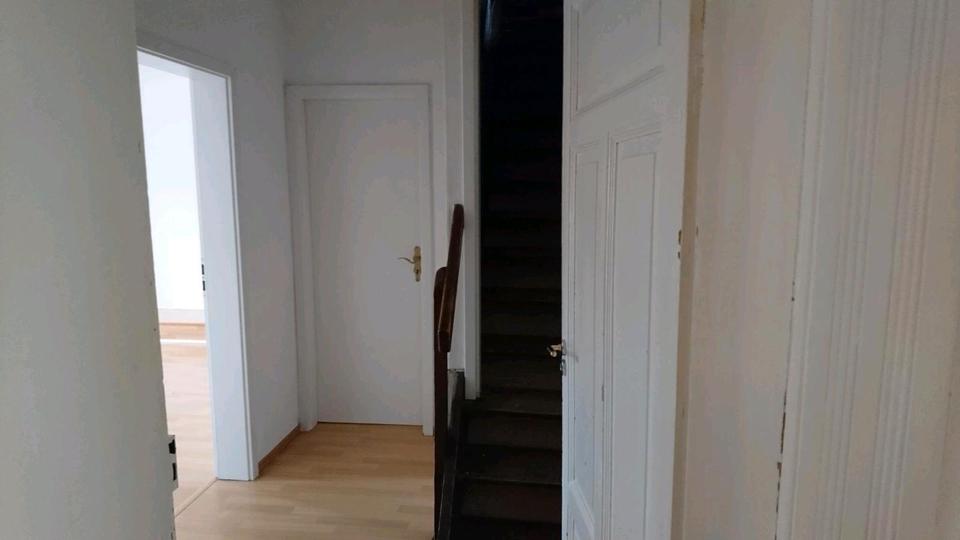 Dachgeschoßwohnung Olpe - 4 Zimmer, 128 m&sup2;, 790&euro; | Angebot:27566977