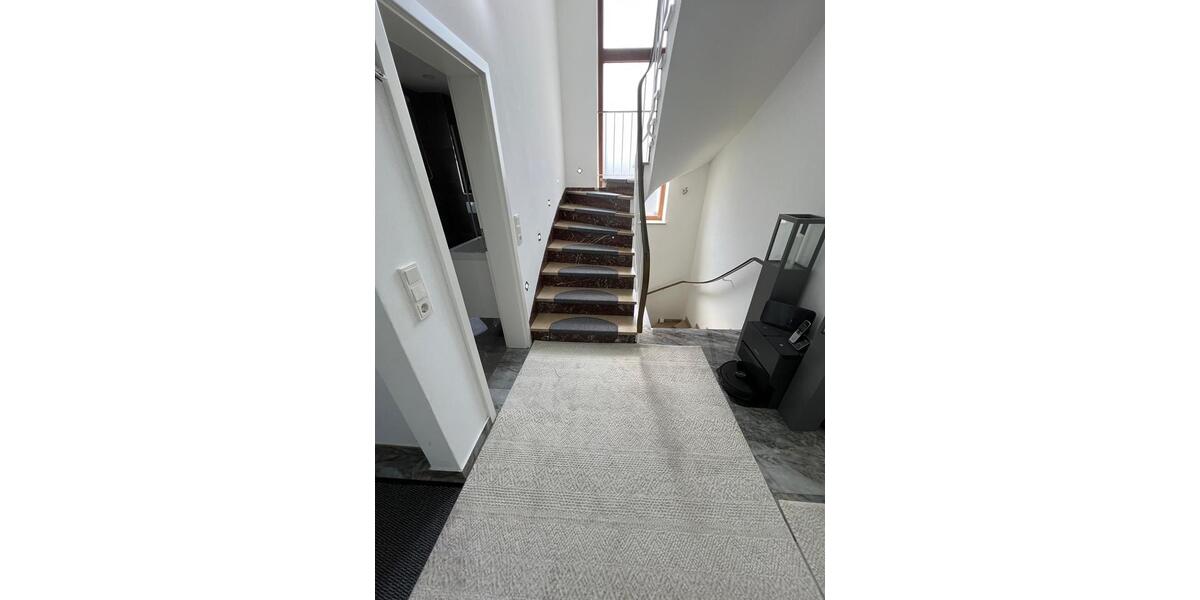 Einfamilienhaus Wissen - 7 Zimmer, 157 m&sup2;, 350.000&euro; | Angebot:25788027