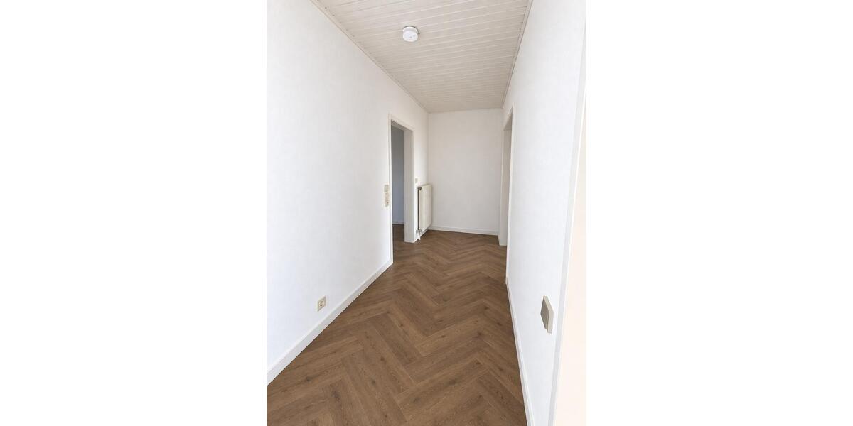 Dachgeschoßwohnung Lüdenscheid Othlinghausen - 2 Zimmer, 76 m&sup2;, 1.250&euro; | Angebot:27586202