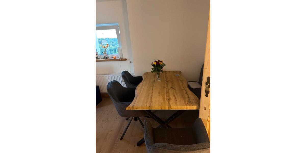 Etagenwohnung Friesenhagen - 4 Zimmer, 90 m&sup2;, 950&euro; | Angebot:27544455