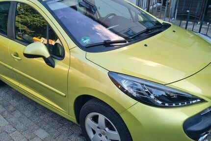 Peugeot 207 106.000 km 2.200 &euro; Hückeswagen 42499