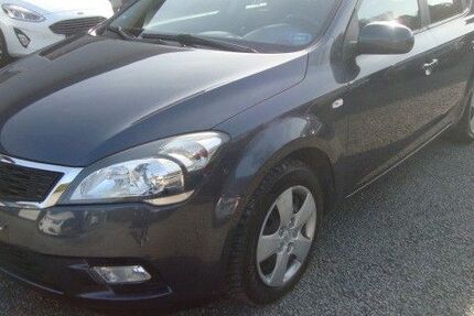 Kia ceed Sportswagon 182.000 km 1.490 &euro; Engelskirchen-Loope 51766