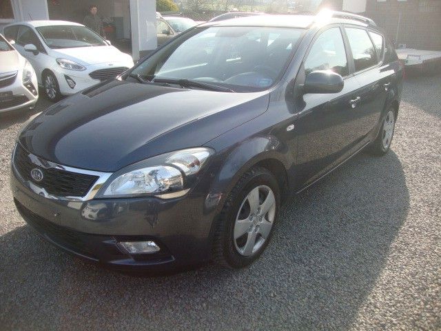 Kia ceed Sportswagon 182.000 km 1.490 &euro; Engelskirchen-Loope 51766
