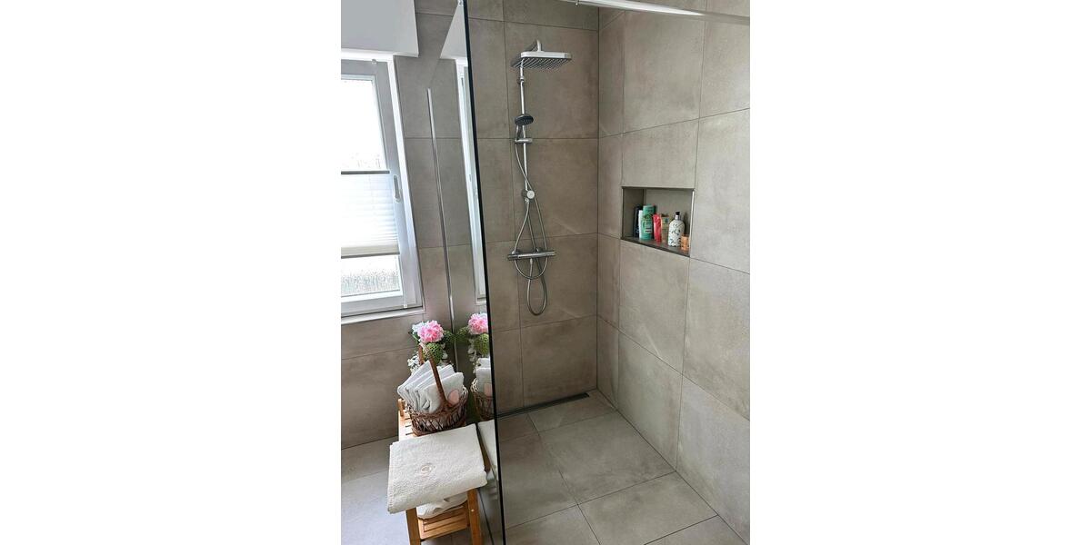 Erdgeschoßwohnung Meinerzhagen - 4 Zimmer, 146 m&sup2;, 1.190&euro; | Angebot:25933962