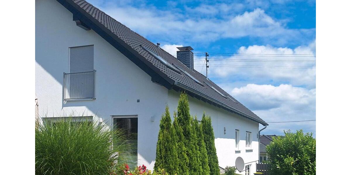 Einfamilienhaus Wenden - 7 Zimmer, 217 m&sup2;, 499.000&euro; | Angebot:25839879