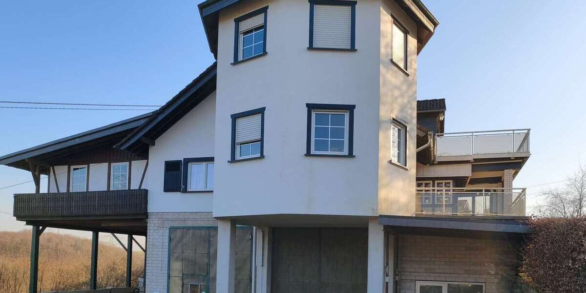 Einfamilienhaus Morsbach - 9 Zimmer, 245 m&sup2;, 525.000&euro; | Angebot:25723714