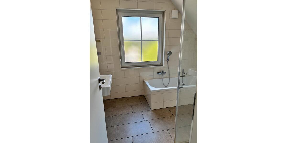 Einfamilienhaus Nümbrecht - 4 Zimmer, 107 m&sup2;, 1.700&euro; | Angebot:27614939