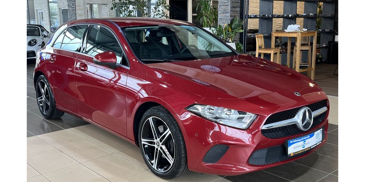 Mercedes-Benz A 200 97.639 km 21.500 &euro; Eitorf 53783