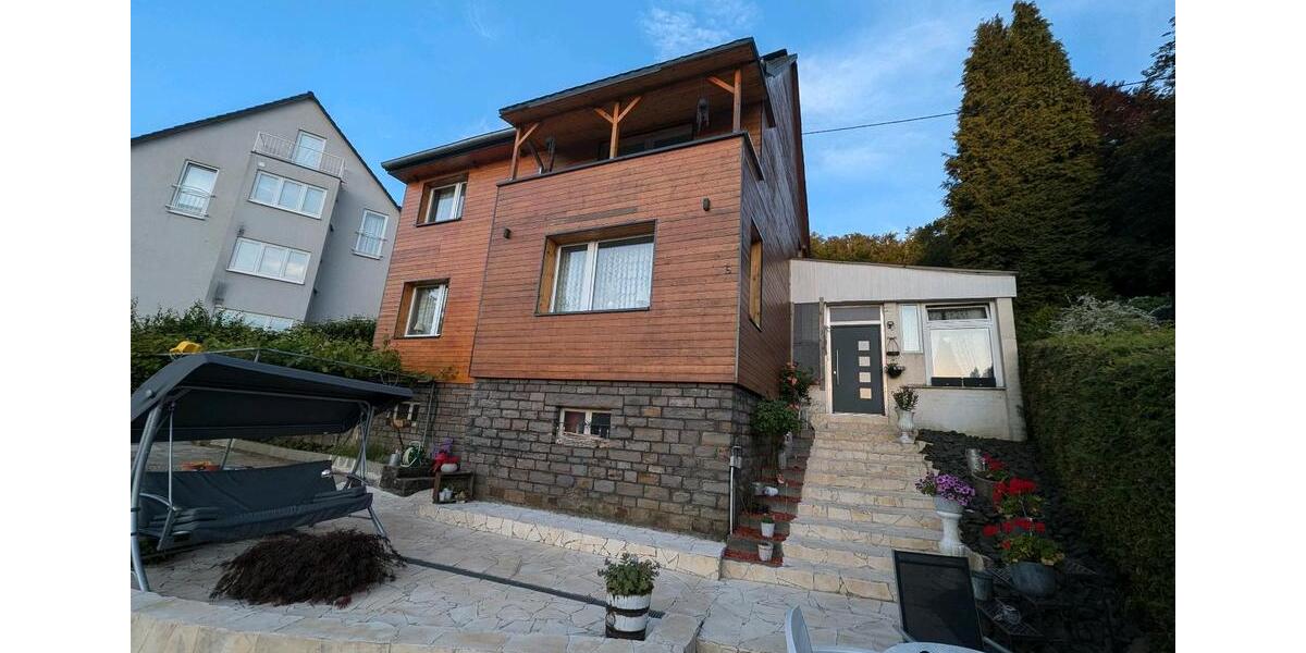 Einfamilienhaus Gummersbach - 6 Zimmer, 147 m&sup2;, 389.000&euro; | Angebot:16431598