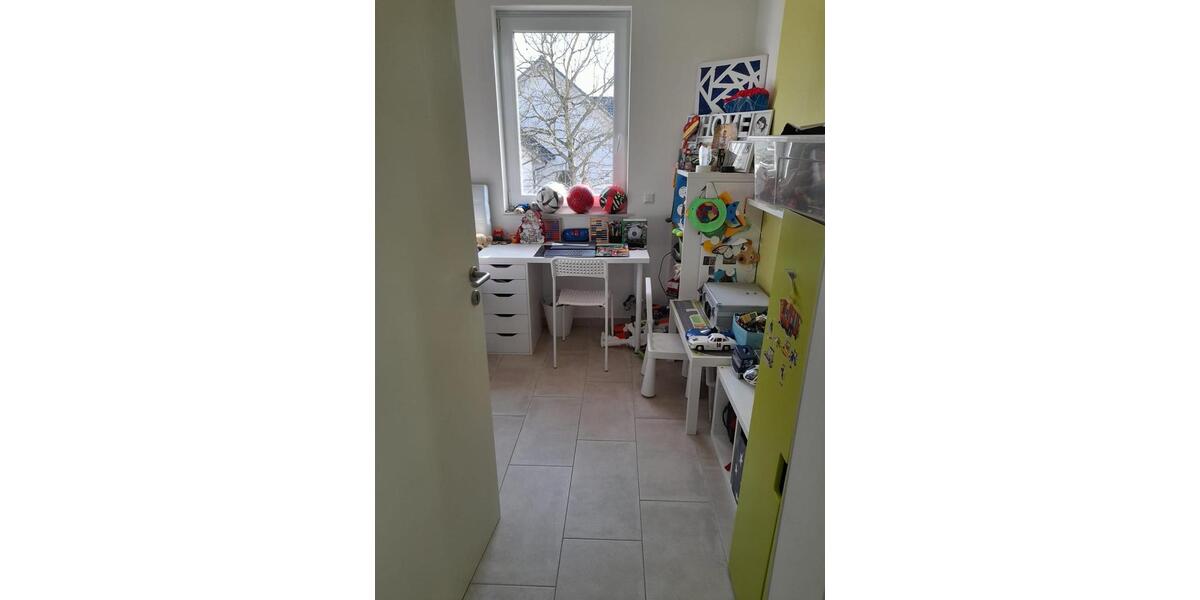 Erdgeschoßwohnung Wiehl - 3 Zimmer, 80 m&sup2;, 1.050&euro; | Angebot:25790478