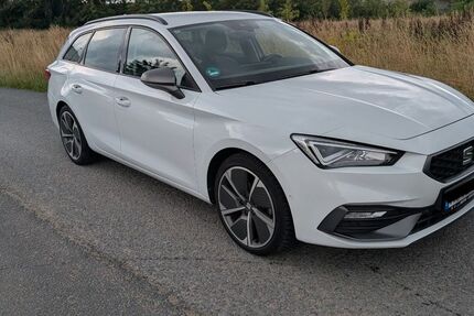 Seat Leon 49.740 km 17.500 &euro; Overath 51491