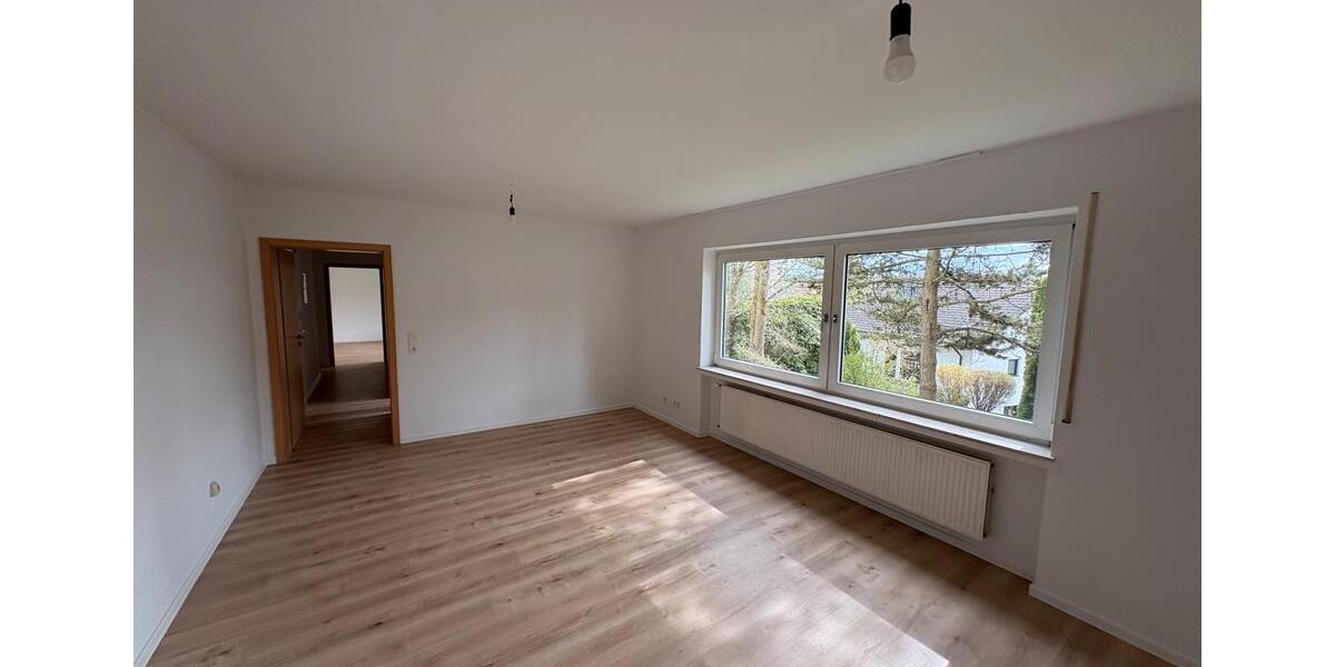 Etagenwohnung Freudenberg - 3 Zimmer, 85 m&sup2;, 680&euro; | Angebot:26040079