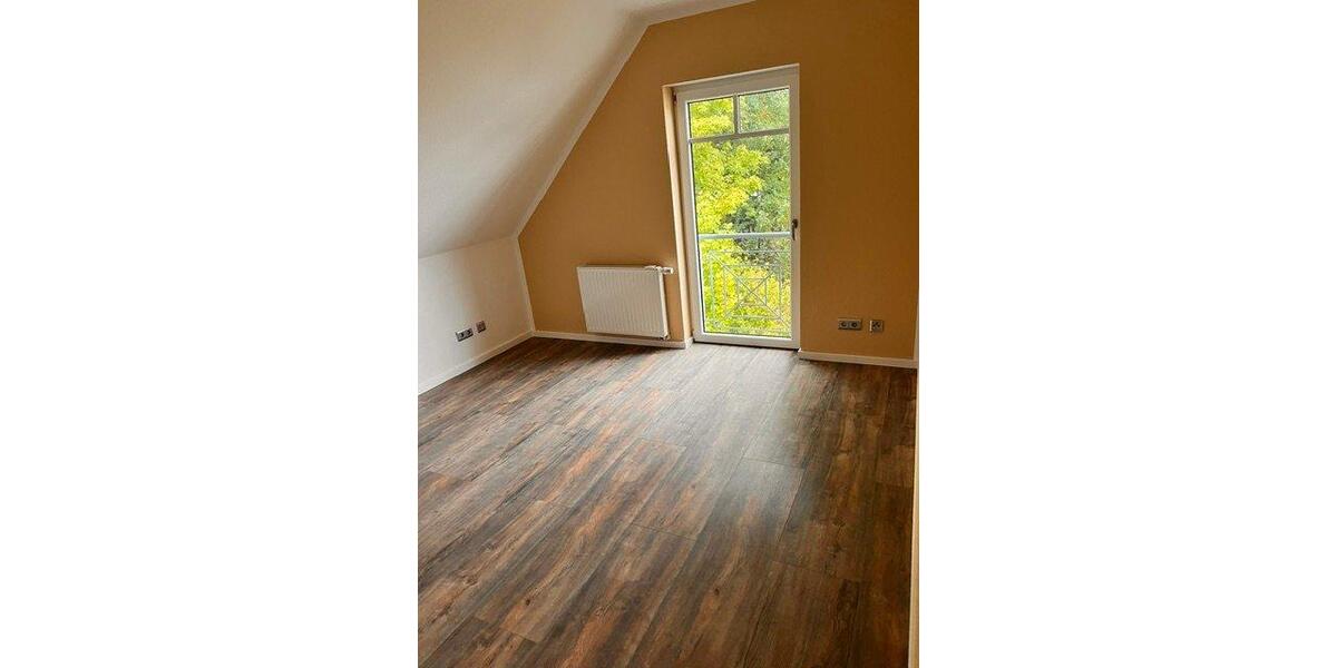 Dachgeschoßwohnung Nümbrecht - 3 Zimmer, 99 m&sup2;, 499.000&euro; | Angebot:27290666