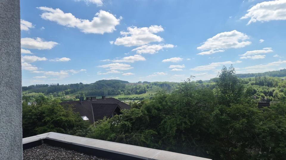 Etagenwohnung Wiehl - 4 Zimmer, 134 m&sup2;, 320.000&euro; | Angebot:26999707