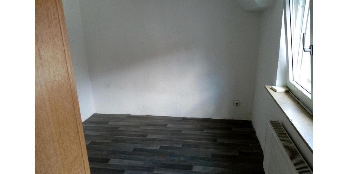 Etagenwohnung Gummersbach Berstig Süd - 4 Zimmer, 95 m&sup2;, 1.100&euro; | Angebot:25991546