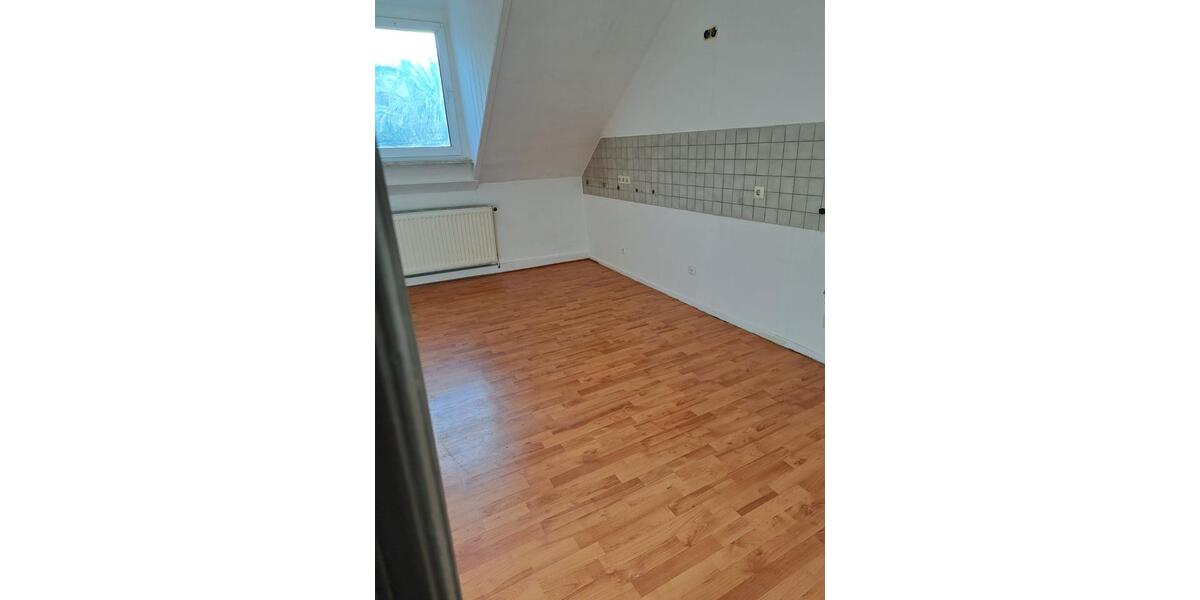 Etagenwohnung Lüdenscheid Brügge - 4 Zimmer, 92 m&sup2;, 480&euro; | Angebot:25406277