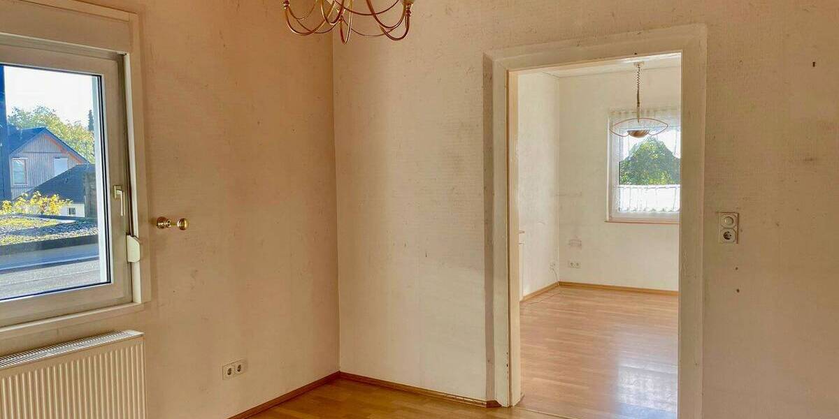 Mehrfamilienhaus, Wohnhaus Bergneustadt - 8 Zimmer, 176 m&sup2;, 260.000&euro; | Angebot:25691798