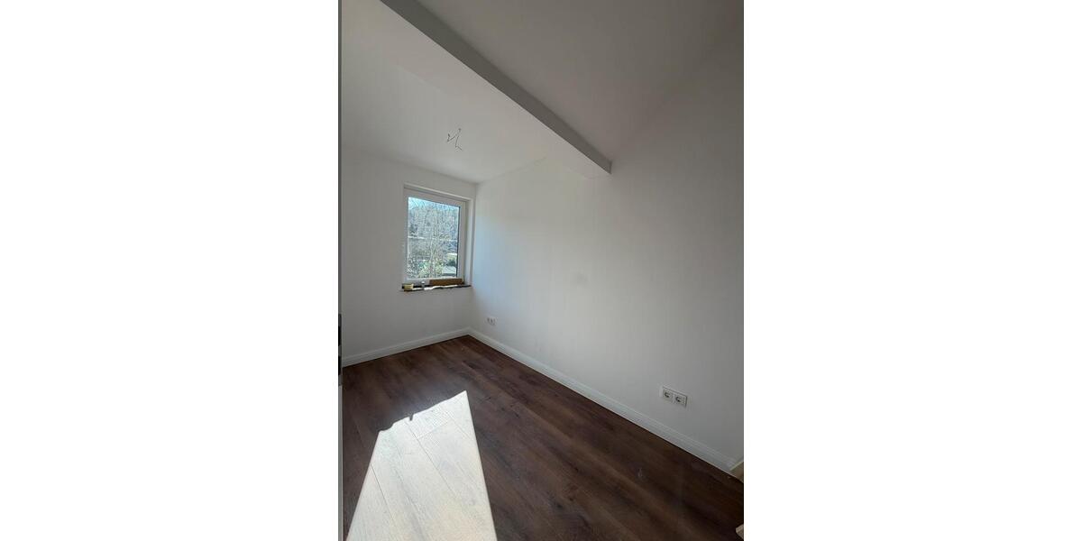 Etagenwohnung Engelskirchen - 4 Zimmer, 60 m&sup2;, 850&euro; | Angebot:25312308