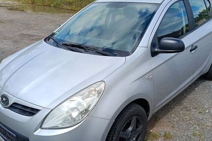 Hyundai i20 258.000 km 1.490 &euro; Bergneustadt 51702