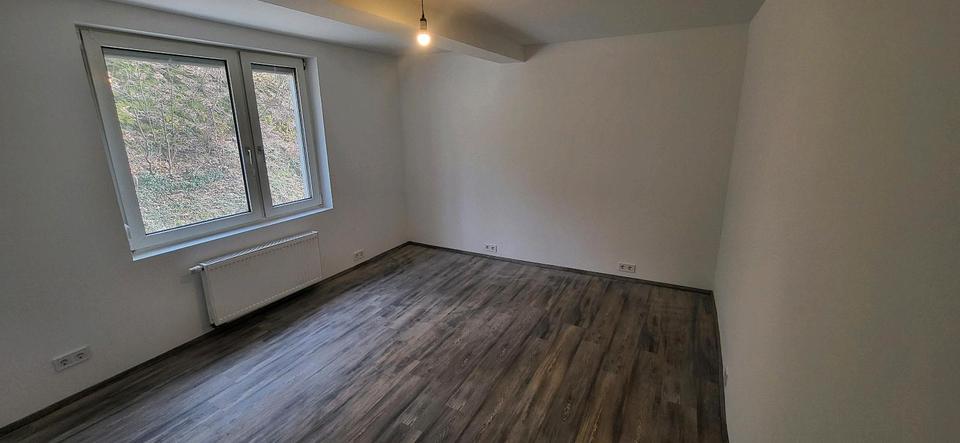 Etagenwohnung Engelskirchen - 4.5 Zimmer, 100 m&sup2;, 1.000&euro; | Angebot:25406261