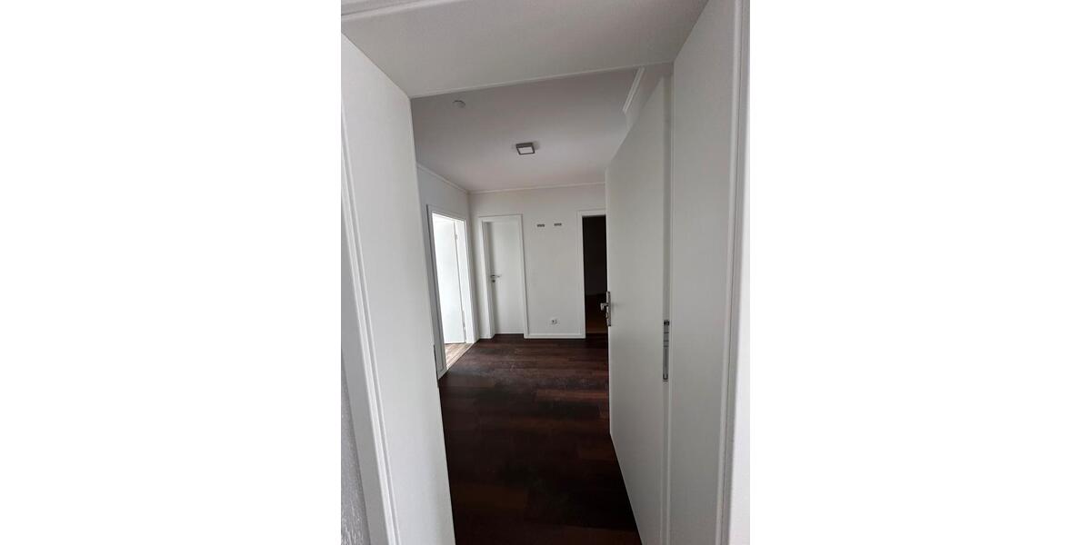 Erdgeschoßwohnung Waldbröl - 3 Zimmer, 80 m&sup2;, 870&euro; | Angebot:25654716