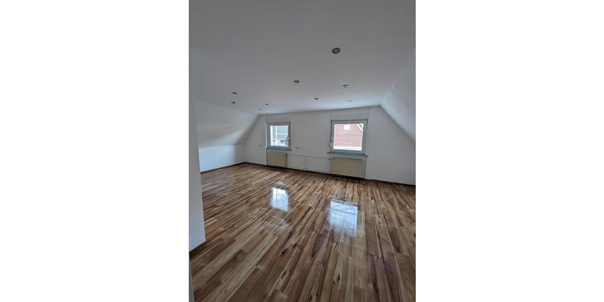 Etagenwohnung Attendorn - 4 Zimmer, 100 m&sup2;, 750&euro; | Angebot:25857344