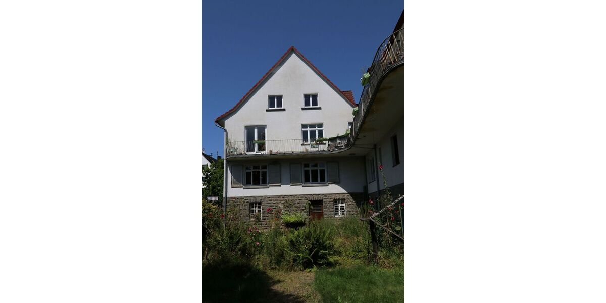 2 Häuser, 2 sanierte Ladenlokale, 3 Wohnungen, 2290qm Grund, TopLage, provisionsfrei - Einfamilienhaus Ruppichteroth Buch | Angebot:27117664