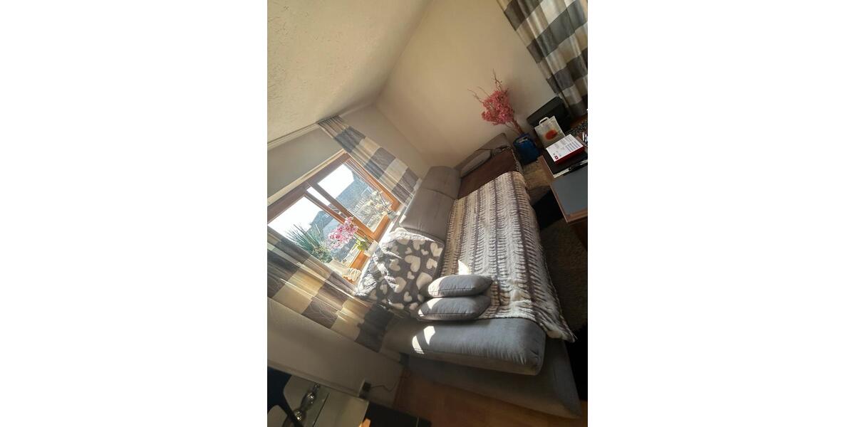 Etagenwohnung Attendorn - 3 Zimmer, 90 m&sup2;, 800&euro; | Angebot:25840810