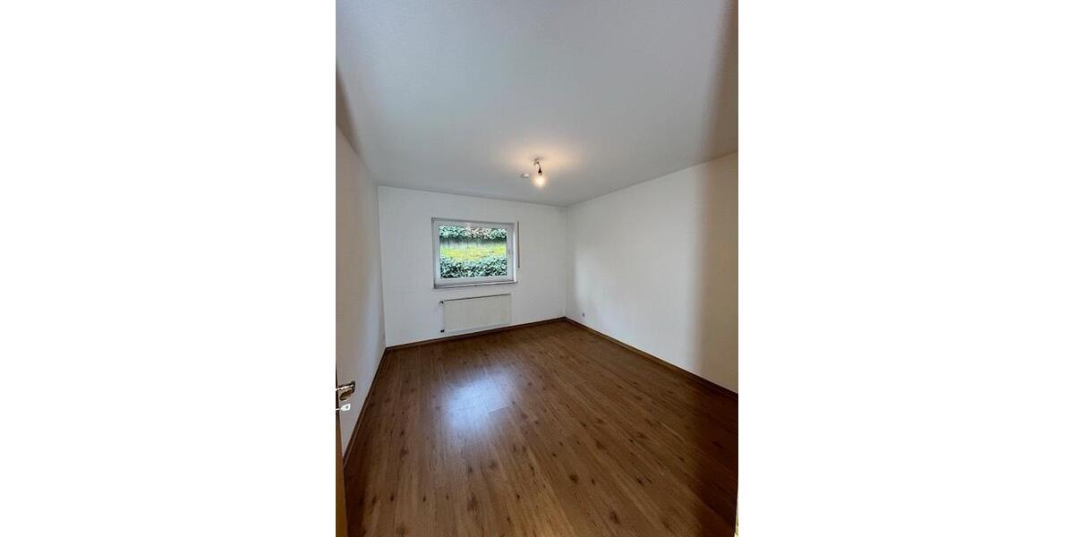 Erdgeschoßwohnung Ruppichteroth - 4 Zimmer, 105 m&sup2;, 950&euro; | Angebot:26023994