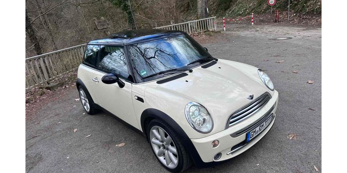 Mini Cooper 200.000 km 2.399 &euro; Gummersbach 51645