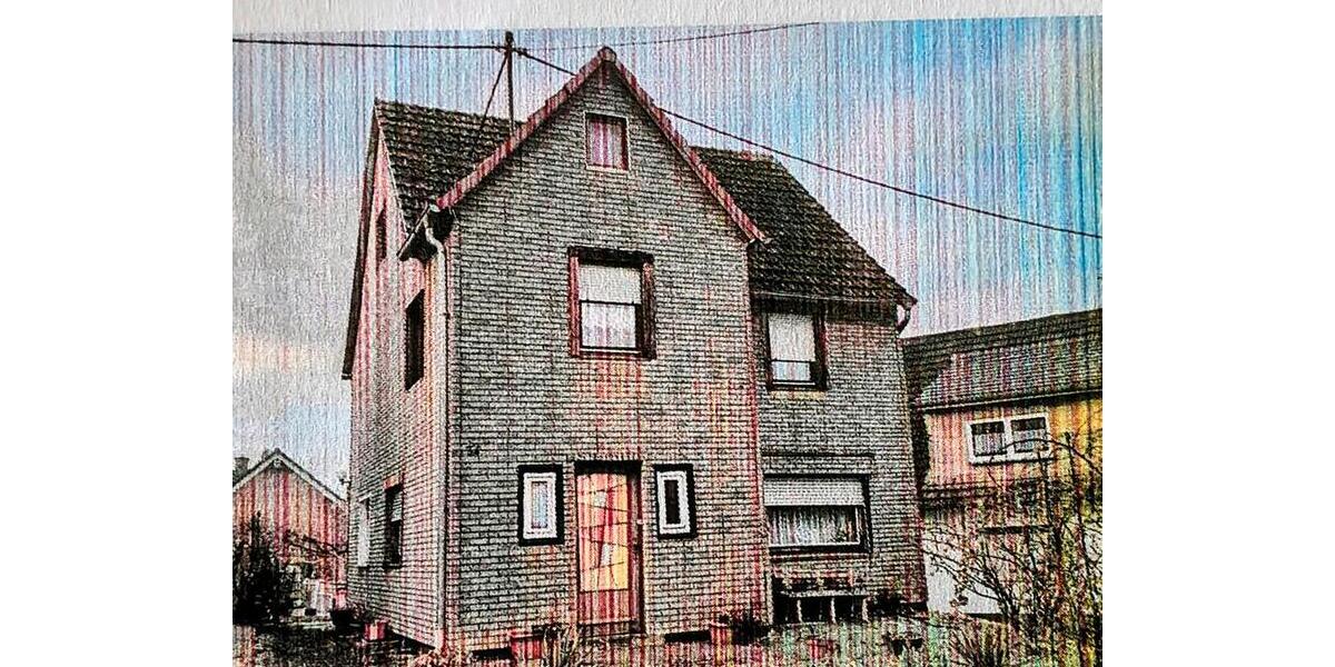Mehrfamilienhaus, Wohnhaus Wiehl - 6 Zimmer, 140 m&sup2;, 200.000&euro; | Angebot:27457308