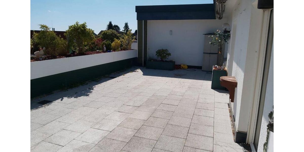 Terrassenwohnung Wermelskirchen - 5 Zimmer, 144 m&sup2;, 350.000&euro; | Angebot:27168179