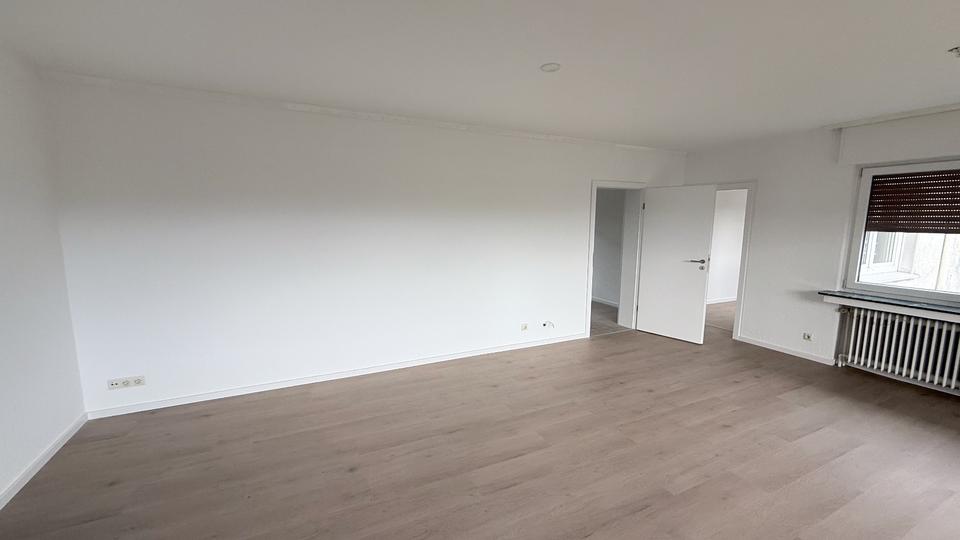 Erdgeschoßwohnung Meinerzhagen - 4 Zimmer, 103 m&sup2;, 925&euro; | Angebot:24839213